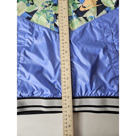 Nike Sportswear Windrunner Big Kids (Girls’) Printed Jacket DJ0706 Blue Raincoat - Picture 6 of 9